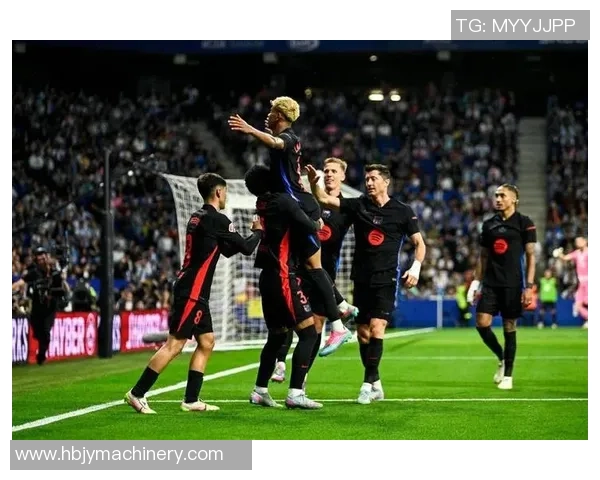 西甲赛场惊现冷门拜仁以3-0战胜切尔西神扑瞬间引发全场沸腾