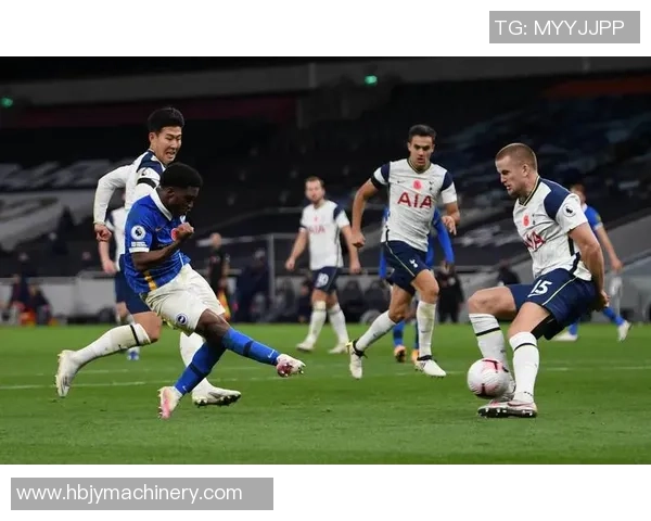 中超精彩对决AC米兰与多特蒙德战平帽子戏法引发争议判罚热议